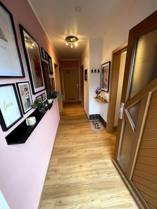 Cozy Wilkipartment Bis 4 Pers - Hund - Netflix - Wlan - Wintergarten - Coffeebar - Popcorn Verl Exterior photo