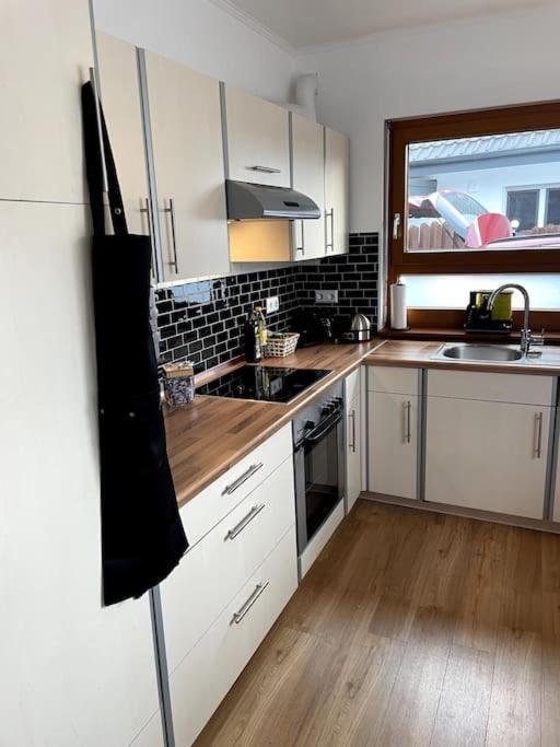 Cozy Wilkipartment Bis 4 Pers - Hund - Netflix - Wlan - Wintergarten - Coffeebar - Popcorn Verl Exterior photo