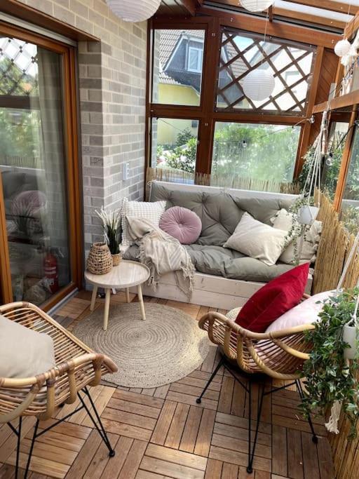 Cozy Wilkipartment Bis 4 Pers - Hund - Netflix - Wlan - Wintergarten - Coffeebar - Popcorn Verl Exterior photo