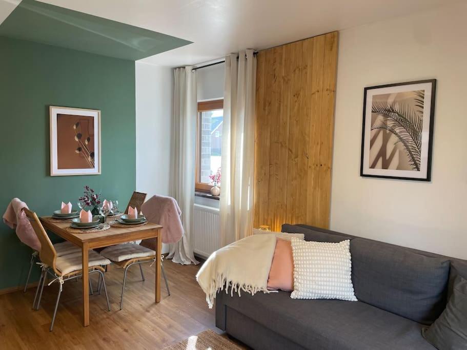 Cozy Wilkipartment Bis 4 Pers - Hund - Netflix - Wlan - Wintergarten - Coffeebar - Popcorn Verl Exterior photo